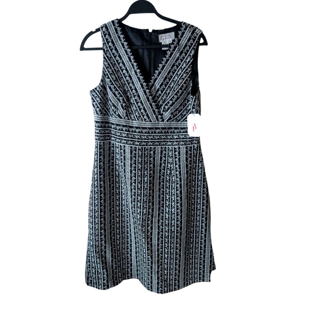 Adriana Papell Linen Blend Black White Embroidered Surplice Dress Size‎ 14